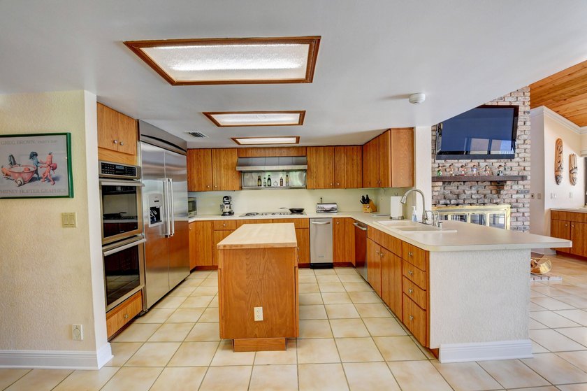 NOW INCLUDES NEW White Impact Windows and Doors! Enjoy perfect - photo 12