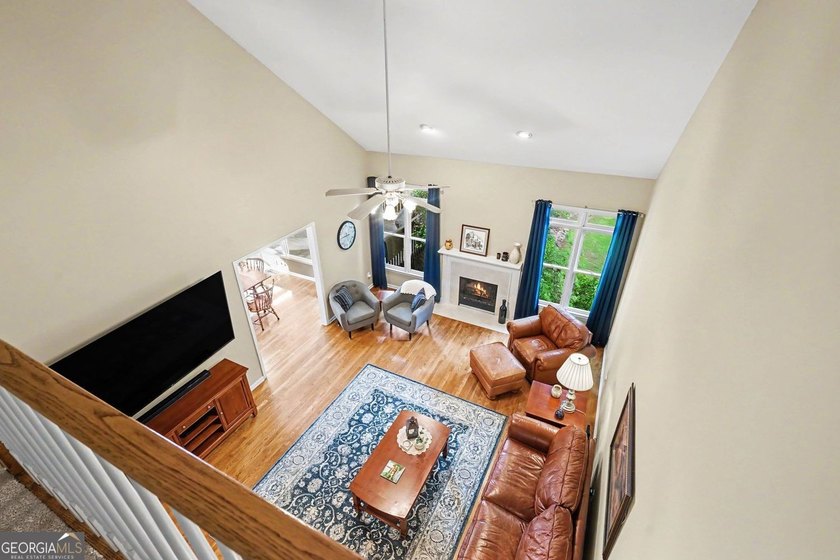 Seller to pay $5,000 toward Closing Cost. TRADITIONAL BRICK HOME - photo 20