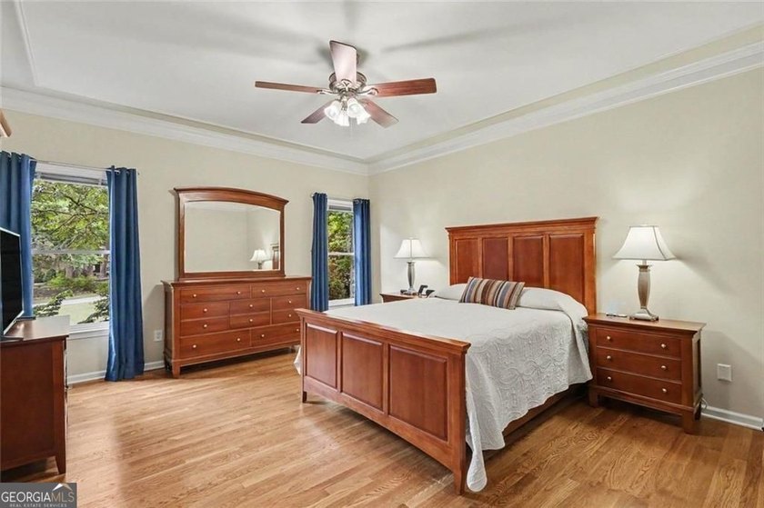 Seller to pay $5,000 toward Closing Cost. TRADITIONAL BRICK HOME - photo 23