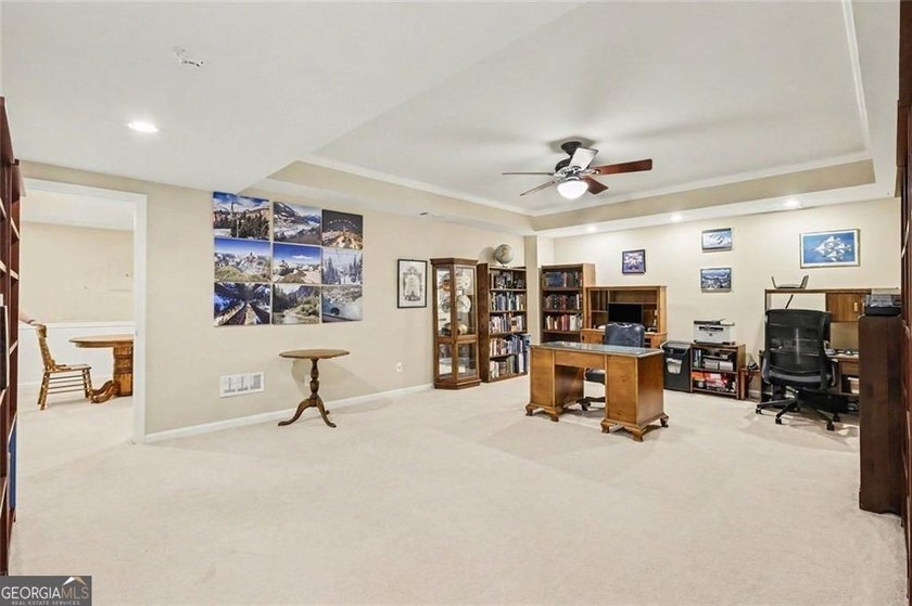 Seller to pay $5,000 toward Closing Cost. TRADITIONAL BRICK HOME - photo 38