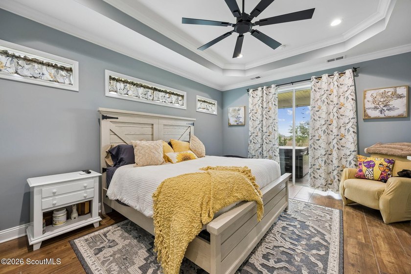 SHOWING LIKE A MODEL HOME, this exceptional custom-built - photo 22
