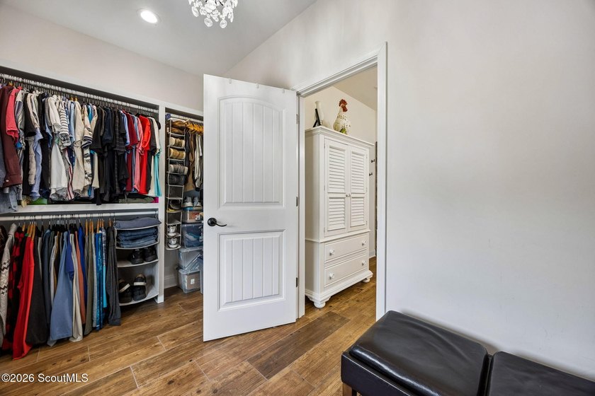 SHOWING LIKE A MODEL HOME, this exceptional custom-built - photo 29