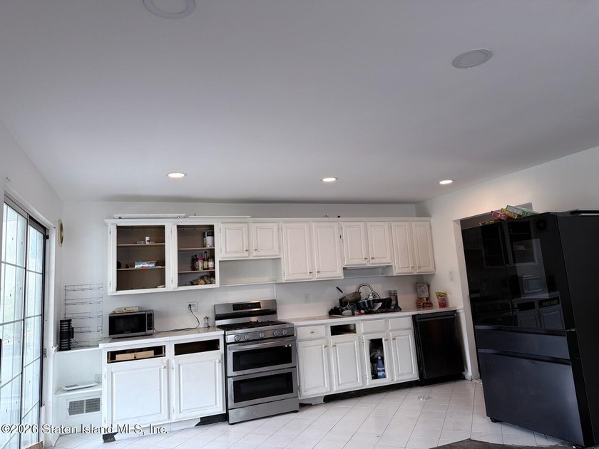 This home is full of potential and ready for your personal - photo 5