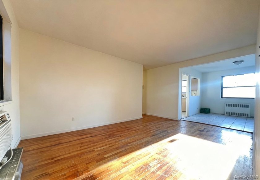 NO INTERVIEW Garden-Style 3 Bedroom Coop for Sale in Kew Garden - photo 7