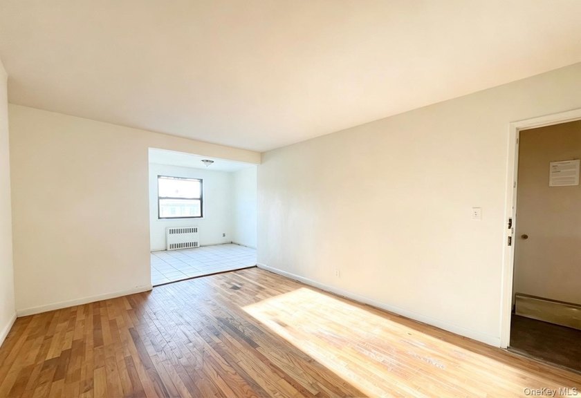 NO INTERVIEW Garden-Style 3 Bedroom Coop for Sale in Kew Garden - photo 8