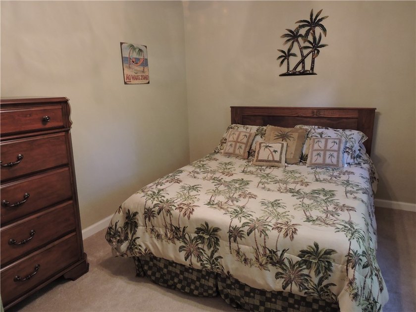 A must-see for those looking for a Move-In Ready, Updated, SOLD - photo 6