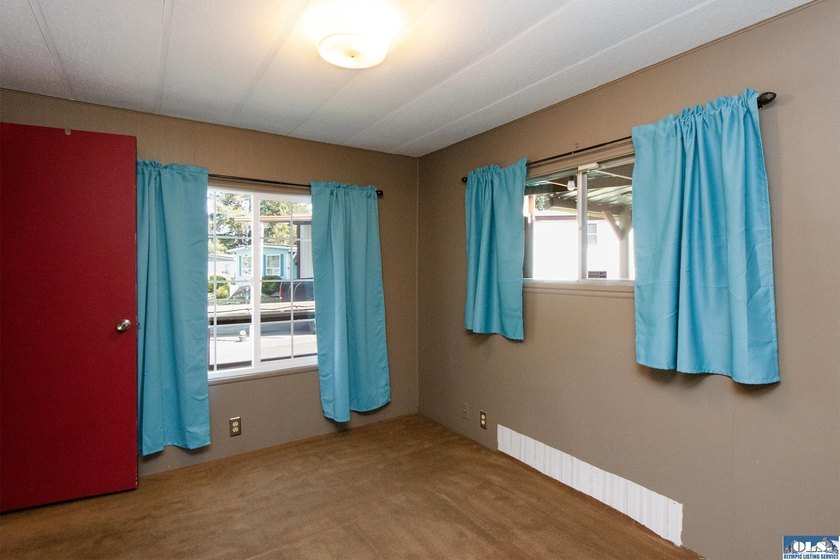 This cozy home is located in the quiet and affordable 55+ - photo 22