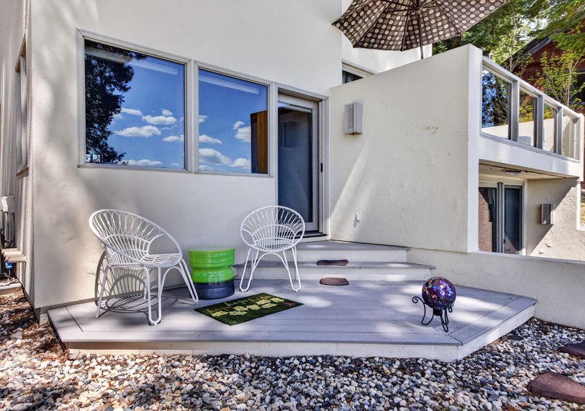 Architectural beauty meets Frank Lloyd Wright inspired design in - photo 29