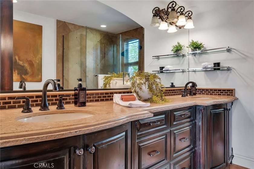 1105 Manhattan - photo 14