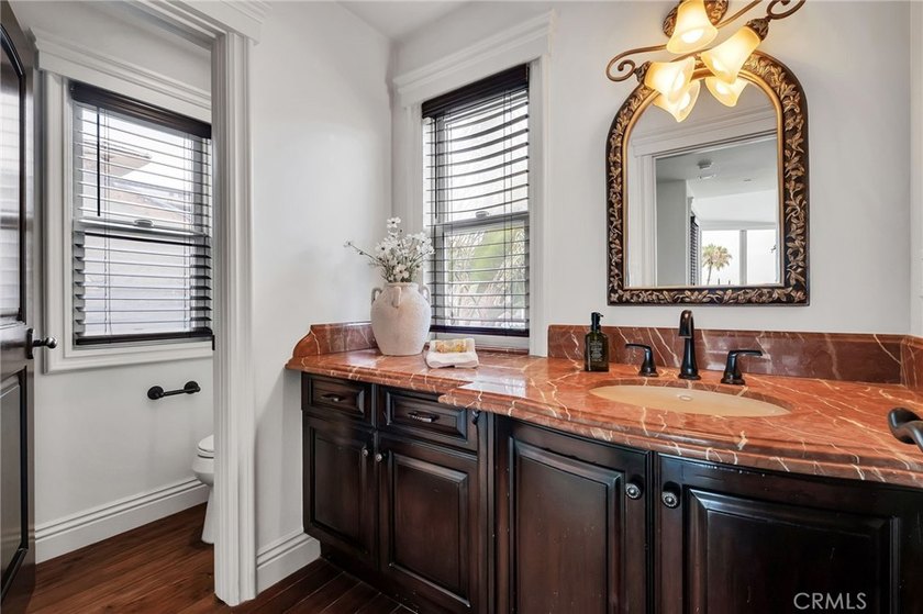 1105 Manhattan - photo 31