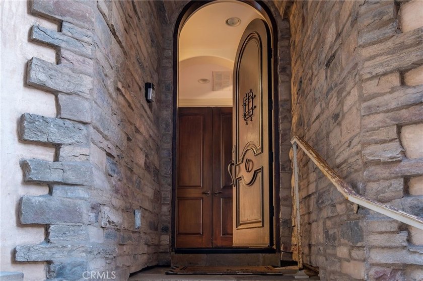1105 Manhattan - photo 44