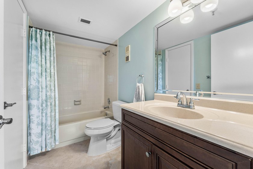 Welcome to a beautiful 2-bedroom, 2-bathroom condo located at - photo 12