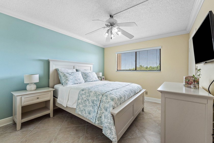 Welcome to a beautiful 2-bedroom, 2-bathroom condo located at - photo 14