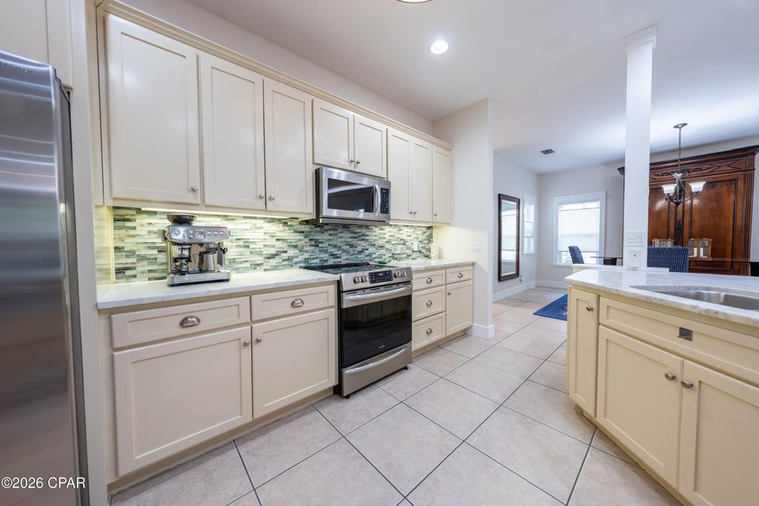 3BR/2.5BA home in Martinique in Panama City Beach. Extensive - photo 15