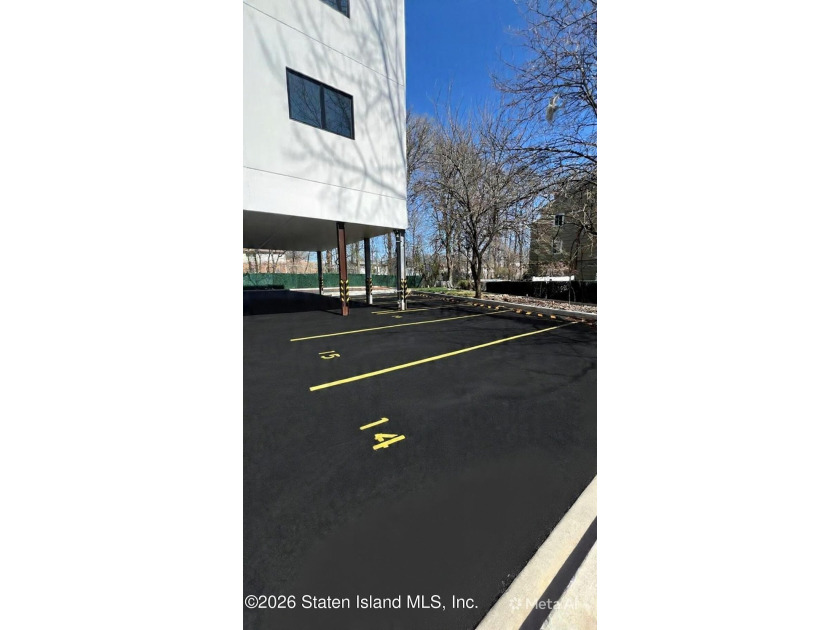 DEVELOPER SPECIAL - FREE PARKING SPACE (uncovered) AND 2-1 - photo 6