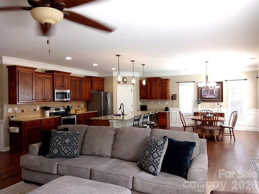 If you've been searching for a custom home, all on one level - photo 8