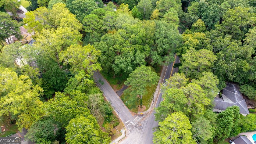 NEW DEVELOPMENT OPPORTUNITY! Having never been on the market - photo 11