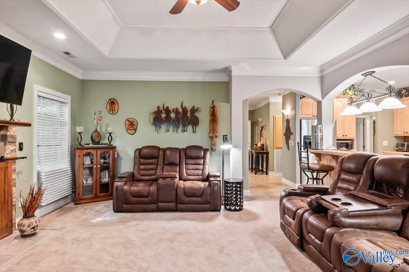 Southern Charm house w/large covered patio &amp; balcony w/views of - photo 22