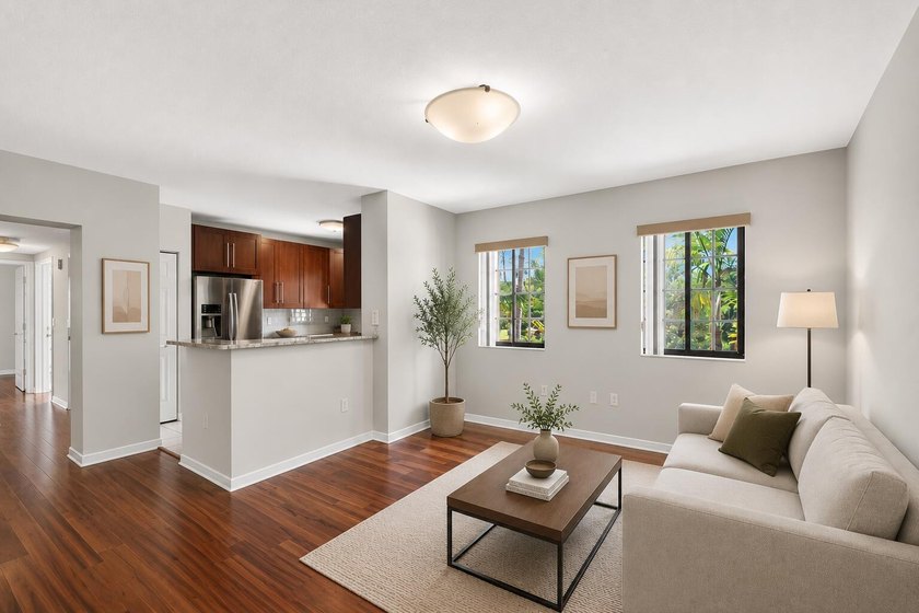 LIKE NEW | UPDATED | MOVE-IN READY | 3-BR, 3-BA PLUS DEN - - photo 23