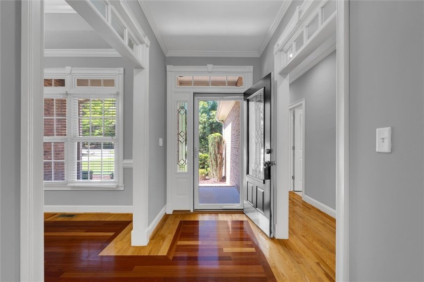 This home is located on an interior lot in the established lake - photo 4
