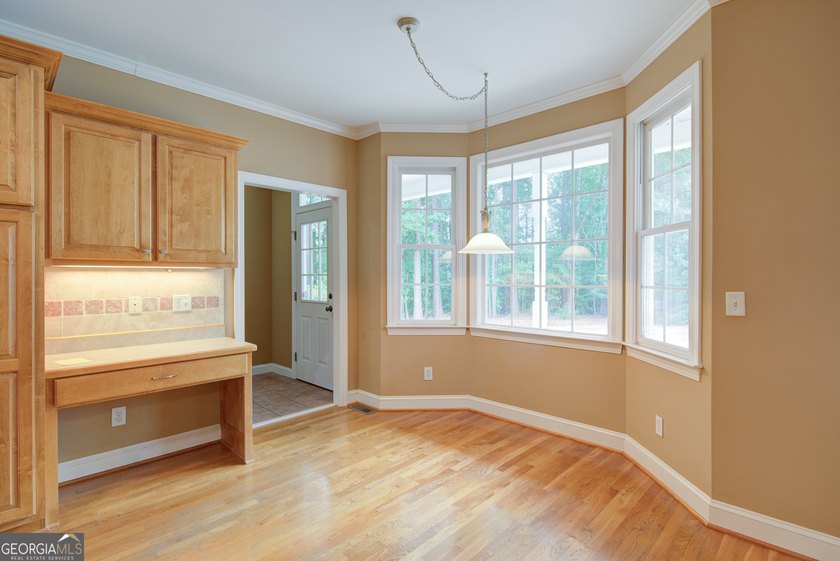 Lake living without the million dollar price tag! This one - photo 6