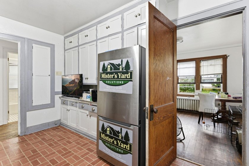 This 3-bedroom, 2-bath home with a detached 2-car garage is full - photo 9