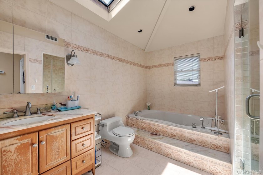 Huge price reduced for qualified buyers! Proudly Presenting a - photo 13