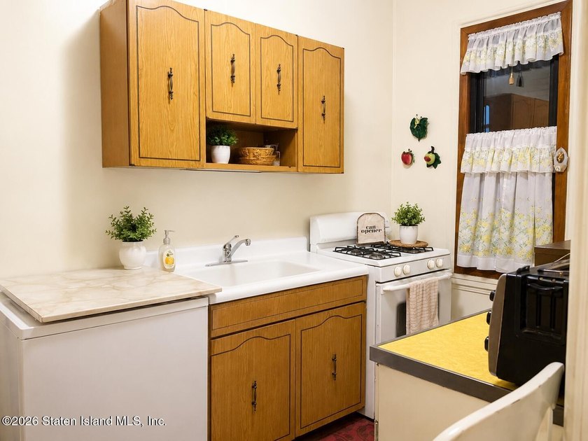 Welcome to 24-48 Crescent Street, Astoria Location, Location - photo 3