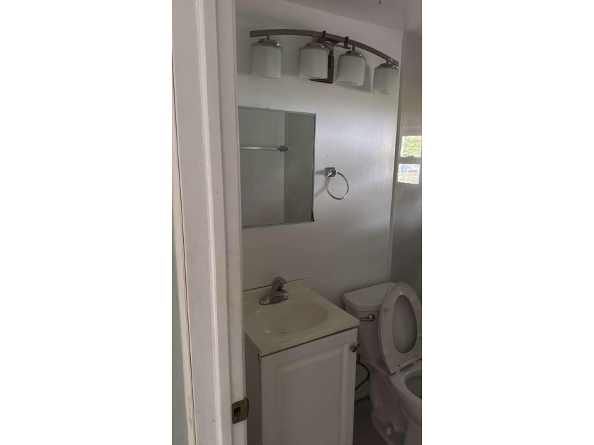 Excellent investment opportunity in Fort Pierce! This property - photo 10