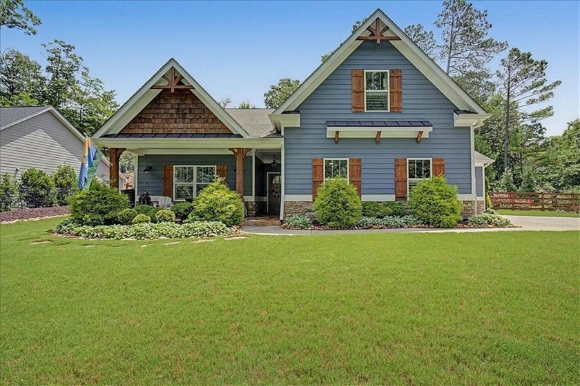 Step into the home-and lifestyle-you've been dreaming of. This - photo 2