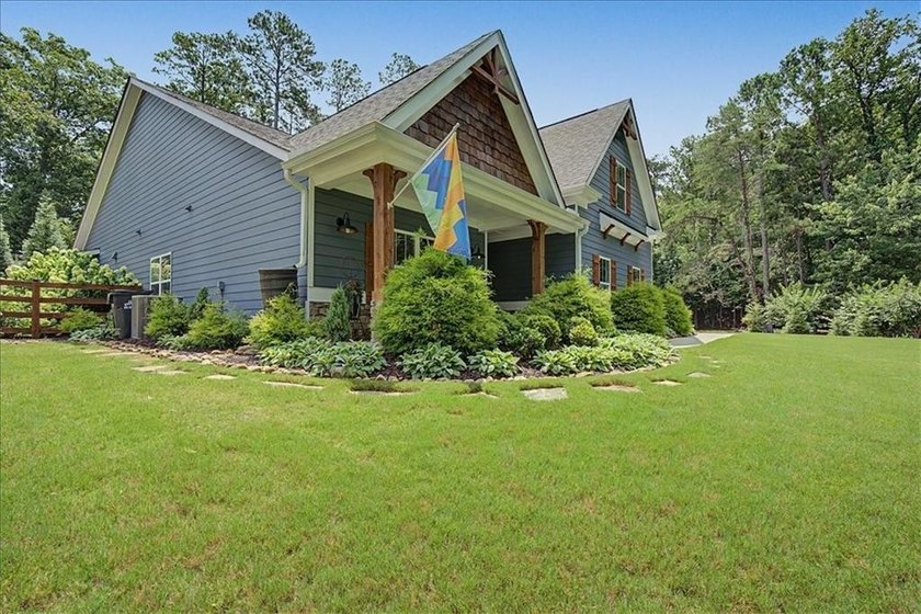 Step into the home-and lifestyle-you've been dreaming of. This - photo 4