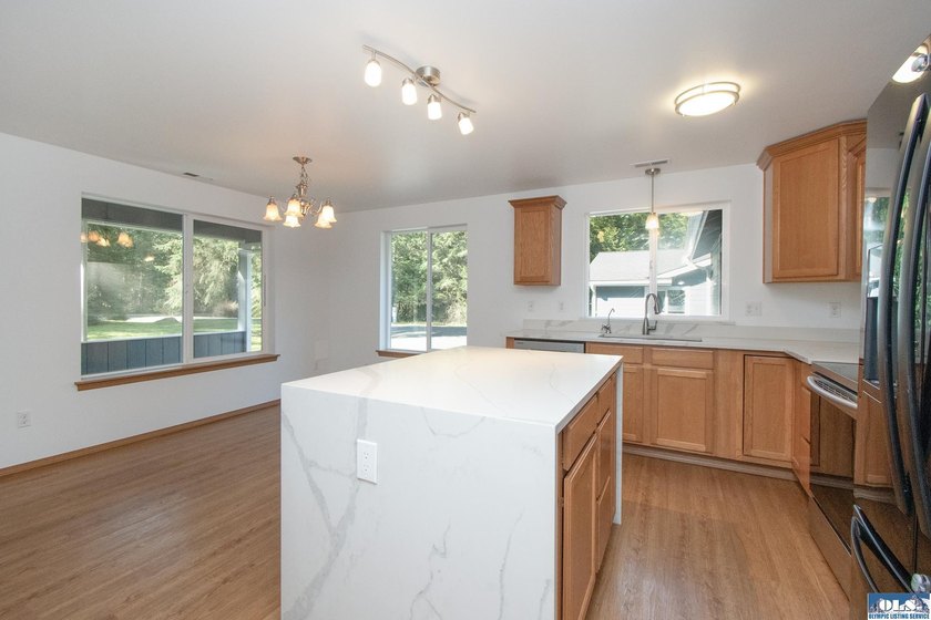 Tucked away privacy with surrounding trees (including fruit - photo 11