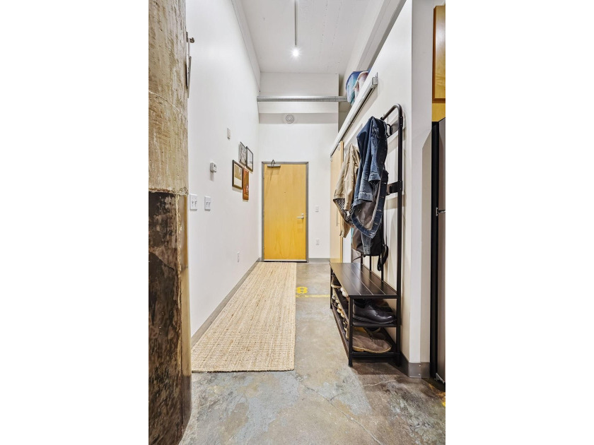 Buyers, don't miss this rare opportunity to own a historic Tower - photo 13