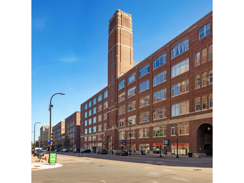Buyers, don't miss this rare opportunity to own a historic Tower - photo 19