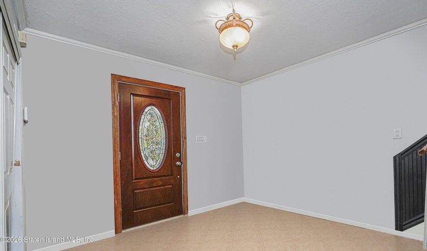 Welcome to 15 Oliver Place, a beautifully maintained detached - photo 3
