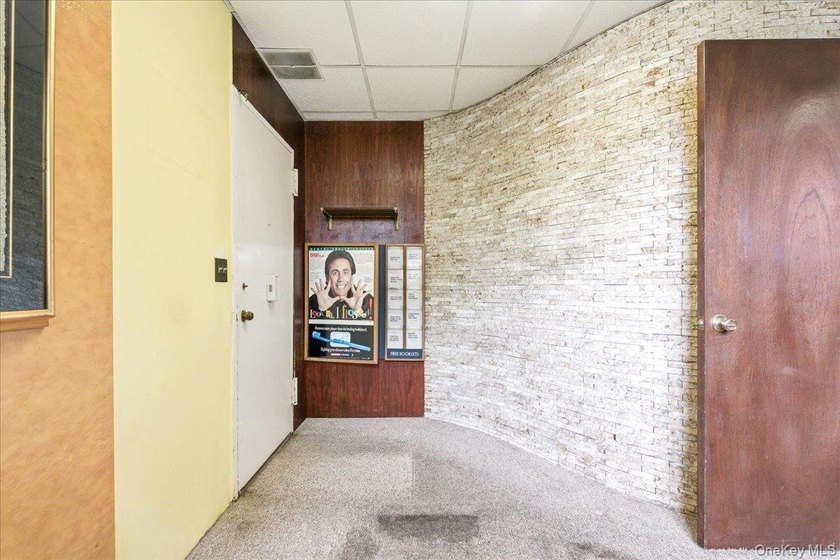 Prime Dental Office Opportunity at the Kennedy House in Forest - photo 4