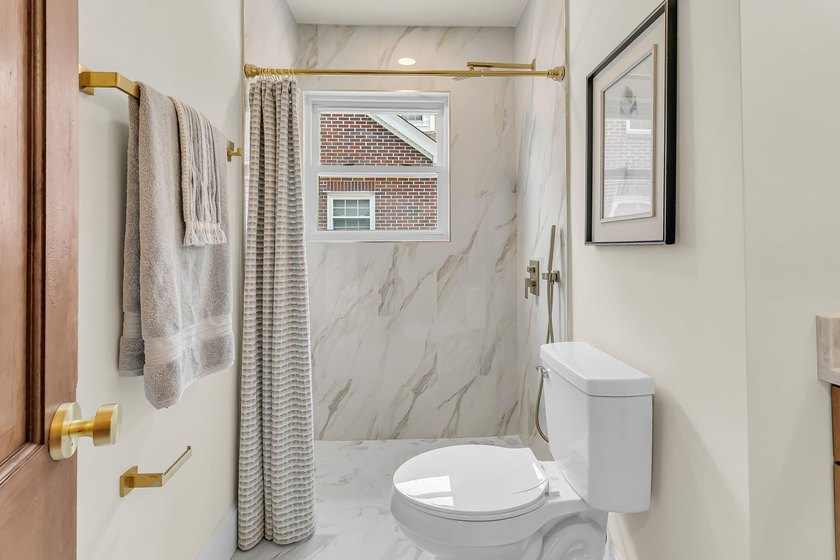 Welcome to 161 Gordon, where Downtown luxury meets Wagener - photo 18
