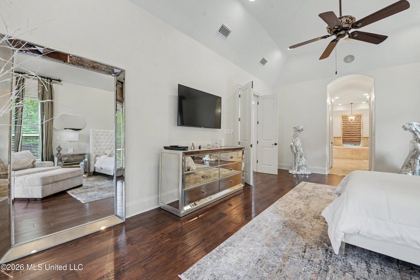 Welcome to this exquisite home in the coveted Graveline Pointe - photo 19
