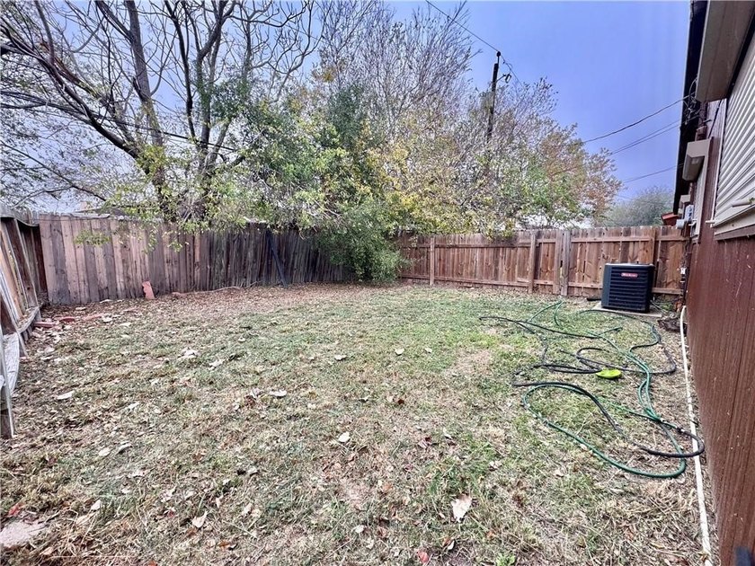 Income-Producing Corpus Christi Duplex | Active Leases in place| - photo 20