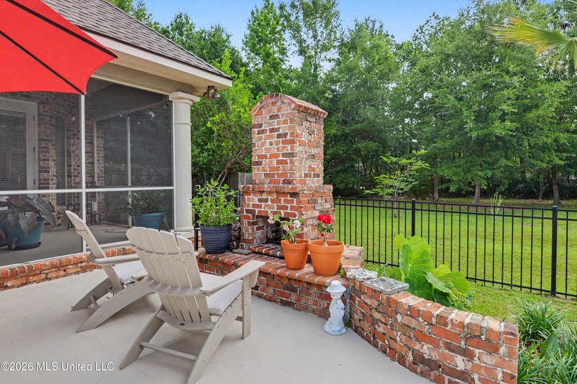 Welcome to this exquisite home in the coveted Graveline Pointe - photo 38