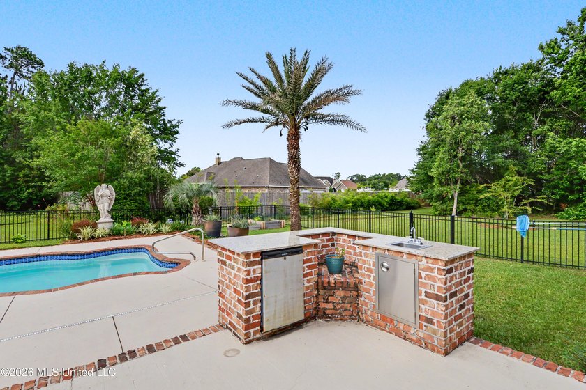 Welcome to this exquisite home in the coveted Graveline Pointe - photo 40