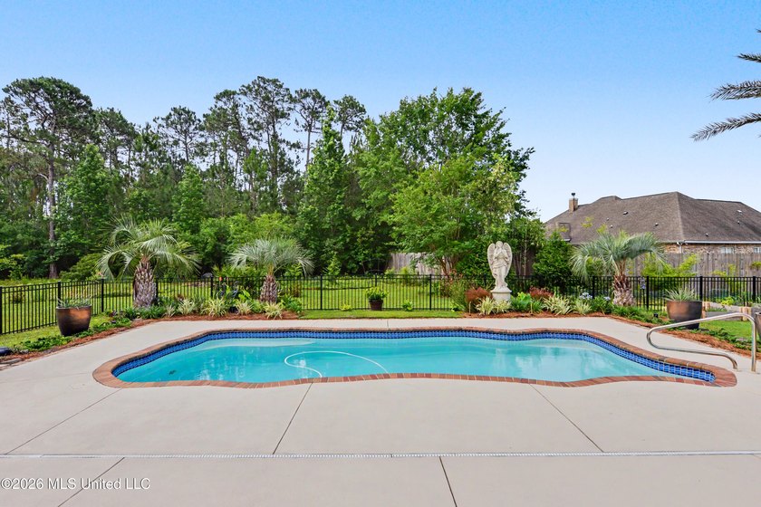 Welcome to this exquisite home in the coveted Graveline Pointe - photo 42