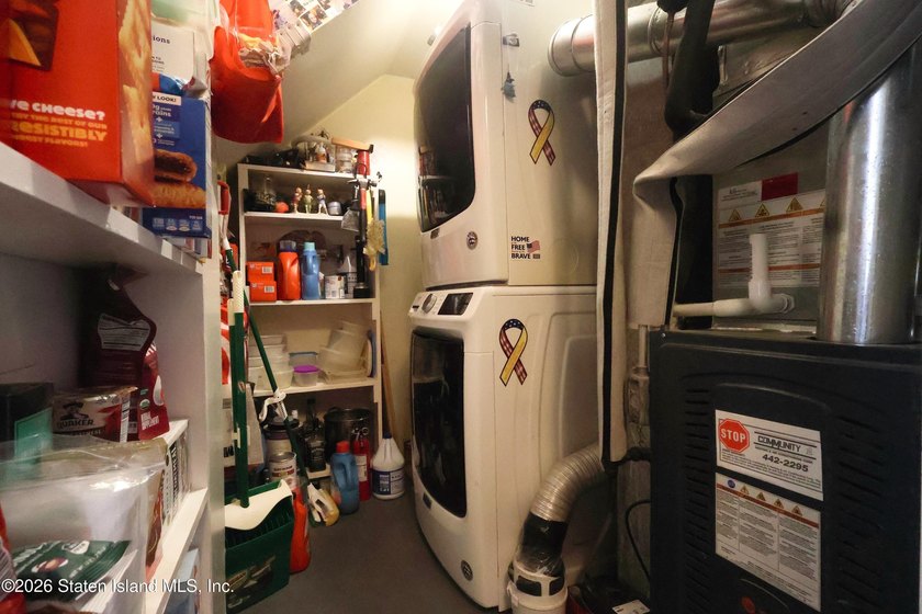 Located on a private street, this 1 bedroom/1 bathroom with loft - photo 5