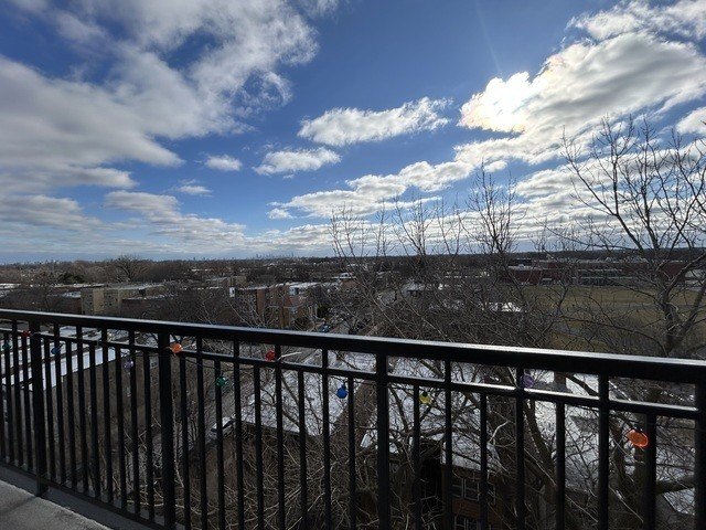 Beautiful, spacious 2-bedroom, 2-bath condo in an impeccably - photo 22