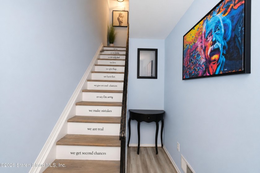 Welcome to this beautifully maintained single-family attached - photo 4