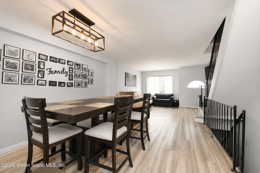 Welcome to this beautifully maintained single-family attached - photo 8