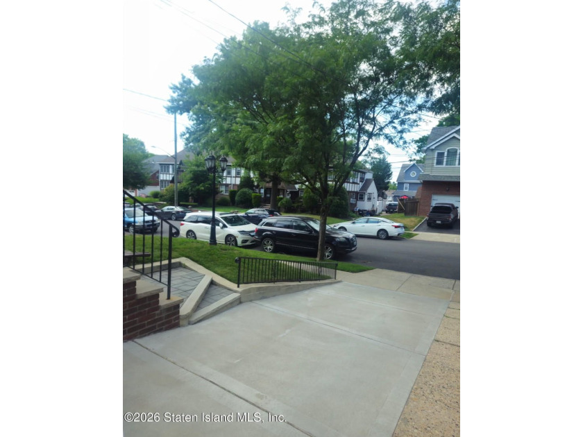 Welcome to 134 Sturges Street, Staten Island! This - photo 3
