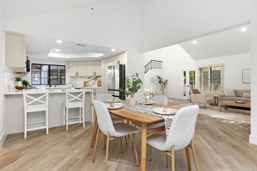 Welcome to 2533 Vista Valley Drive, an extraordinary residence - photo 15