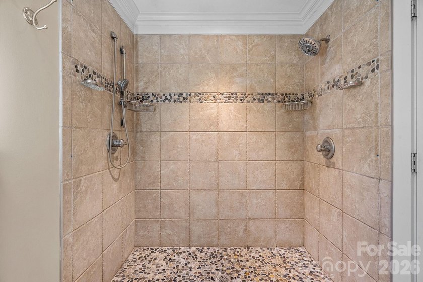 Welcome to 236 Tuskarora Trail, a show-stopping Mooresville - photo 20