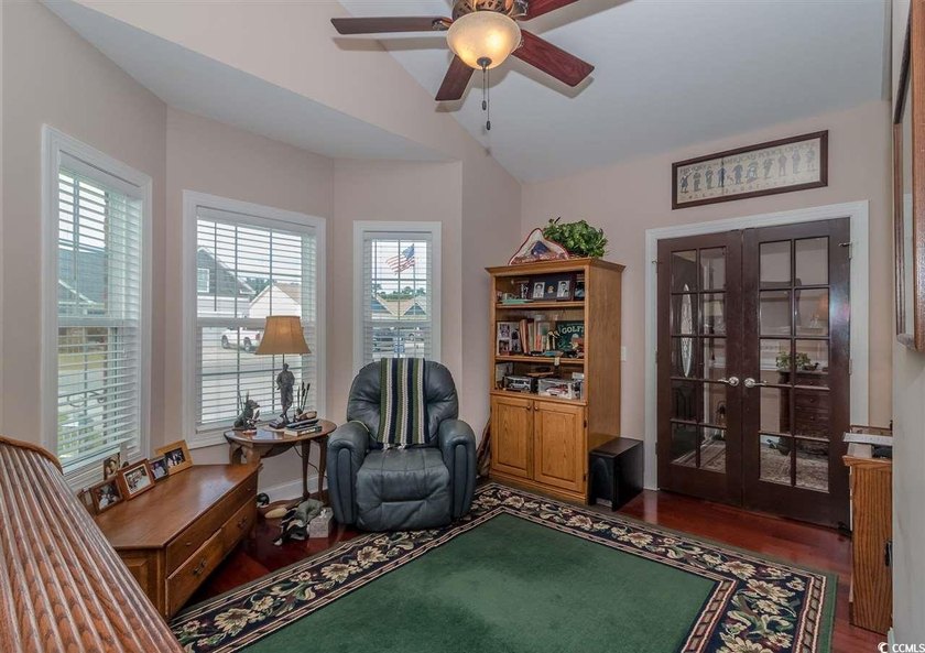 Incredible full brick, ranch custom built home on the golf - photo 3
